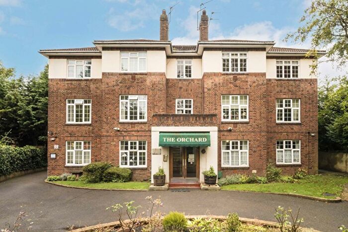 3 Bedroom Flat To Rent In Montpelier Road, London, W5