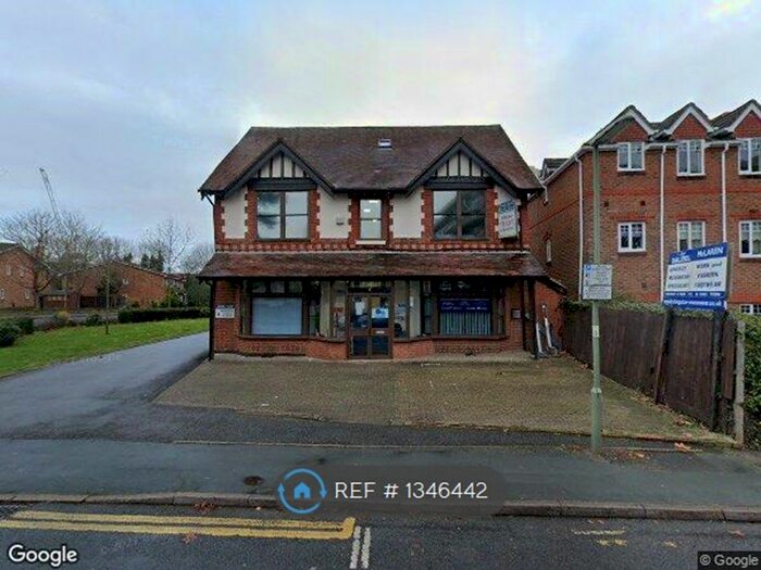 2 Bedroom Flat To Rent In Bradfield Close, Woking, GU22