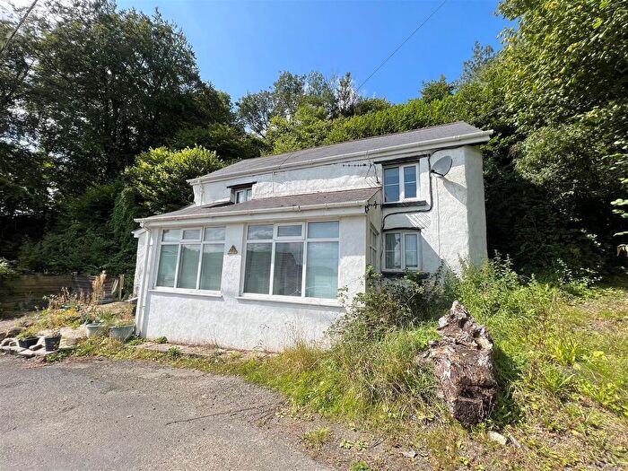 2 Bedroom Detached House For Sale In Station Hill, Swimbridge, Barnstaple, EX32