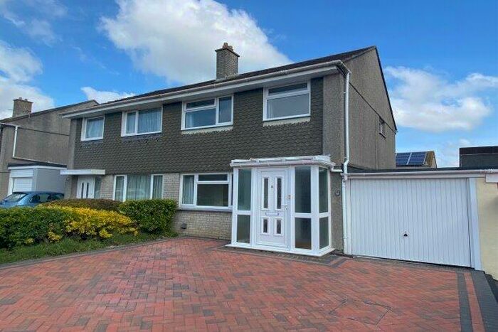 3 Bedroom Property To Rent In Sampson Way, Truro, TR3