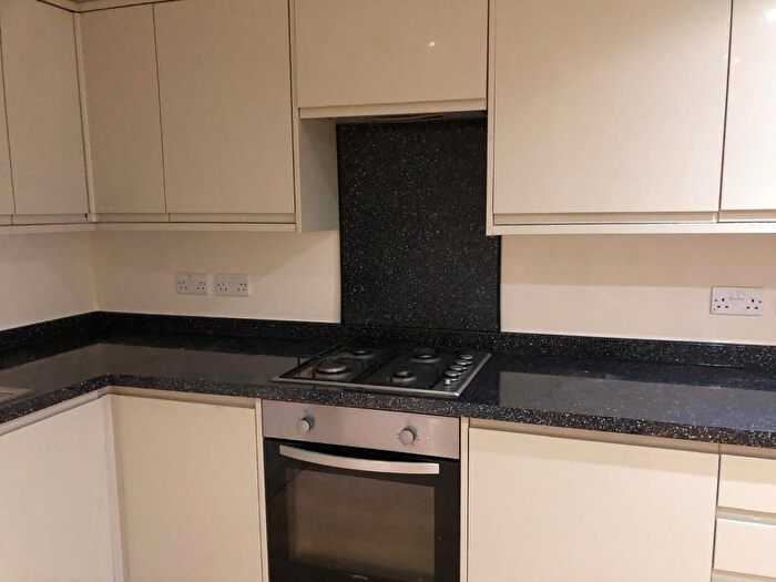 2 Bedroom Flat To Rent In Marvels Lane, Grove Park, London, SE12