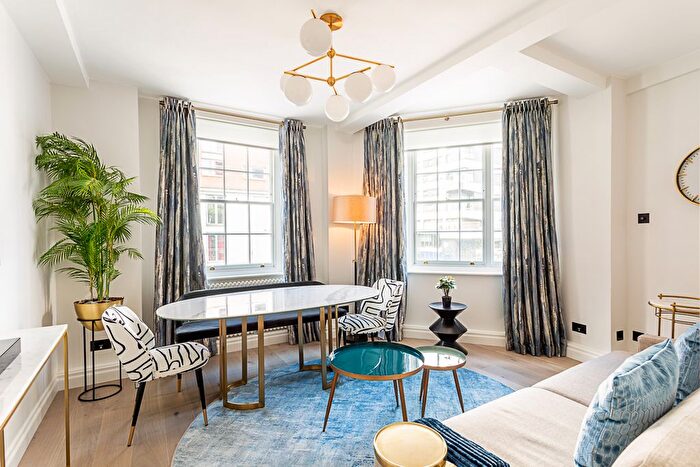 2 Bedroom Flat To Rent In Forset Court, Edgware Road, London, W2