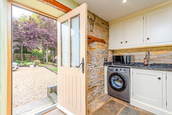 3 Bedroom Barn Conversion For Sale In Croft Barn, Bidford Road, Cleeve Prior, WR11