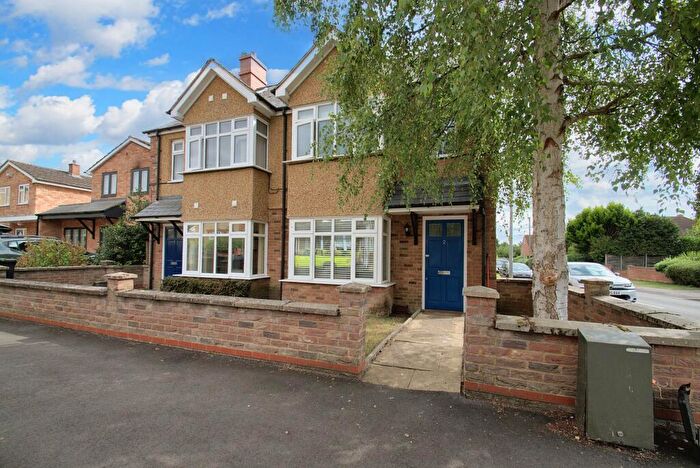 1 Bedroom Flat For Sale In Chandos Road, Ampthill, MK45