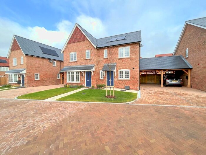 2 Bedroom Semi-Detached House To Rent In Lonsdale Crescent, Didcot, OX11