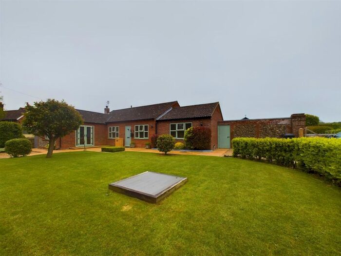 5 Bedroom Detached Bungalow For Sale In Tuppenny Grove, Baconsthorpe, Holt, NR25