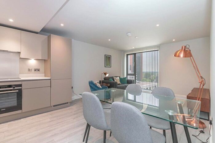 1 Bedroom Apartment For Sale In St. Martins Place, Broad Street, Birmingham, West Midlands, B15