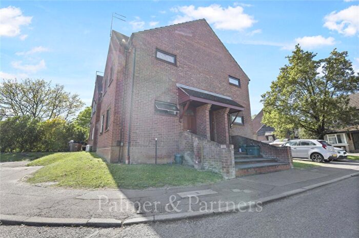Apartment To Rent In Cleveland Close, Highwoods, Colchester, Essex, CO4