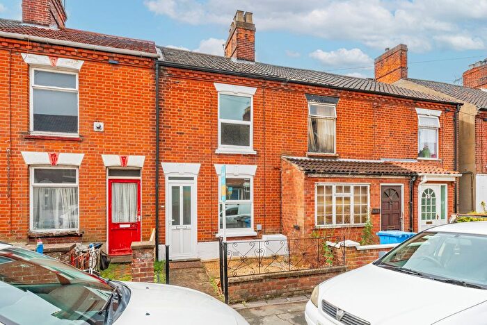 3 Bedroom Terraced House For Sale In Knowsley Road, Norwich, NR3