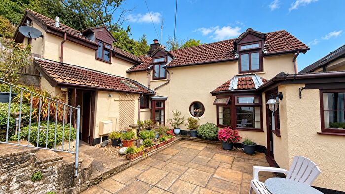 3 Bedroom Cottage For Sale In North Street, Braunton, EX33