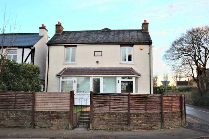 3 Bedroom End Of Terrace House To Rent In Chesham Lane, Chalfont St Peter, SL9