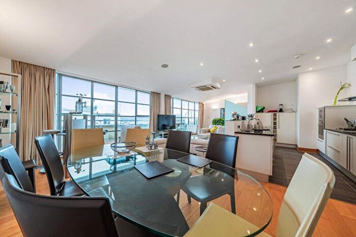 3 Bedroom Flat For Sale In Farm Lane, London, SW6