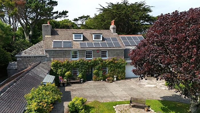 5 Bedroom Link Detached House For Sale In Polmennor Road, Heamoor, Penzance, TR20