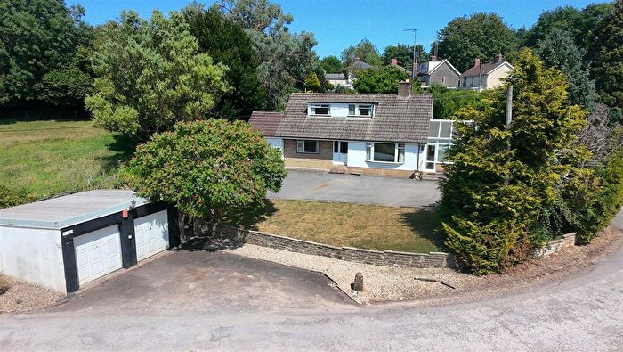 4 Bedroom Detached Bungalow For Sale In Broadshard, Crewkerne - Viewing Advised, TA18