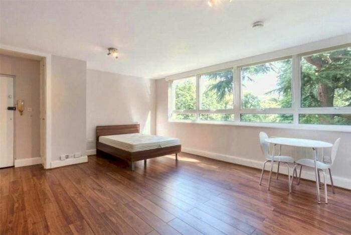 Studio To Rent In Hornsey Lane, London, N6