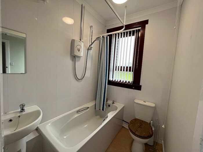 2 Bedroom Villa To Rent In Burngrange Cottages, West Calder, West Lothian, EH55