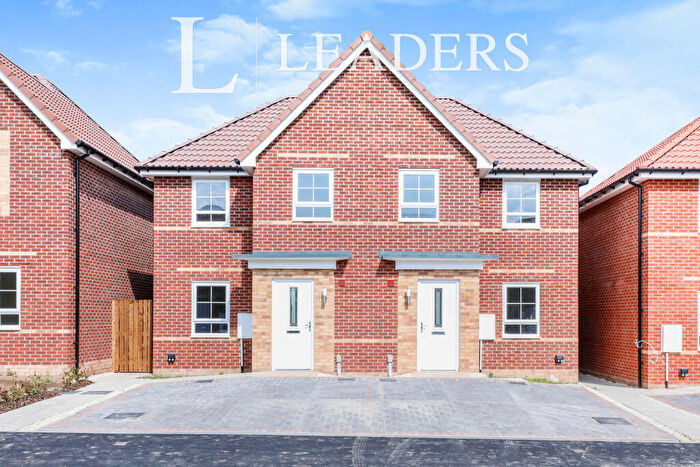 3 Bedroom Semi-Detached House To Rent In Langley Road, Harworth, DN11