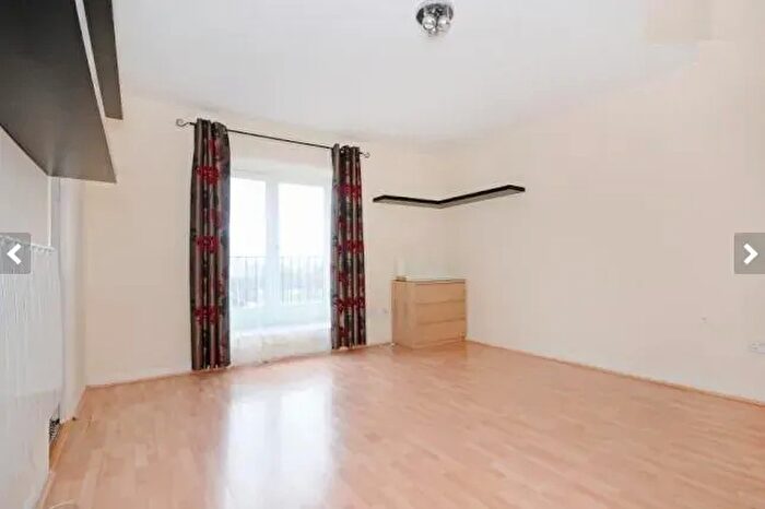 Studio To Rent In Abbeyfields Close, Park Royal, NW10