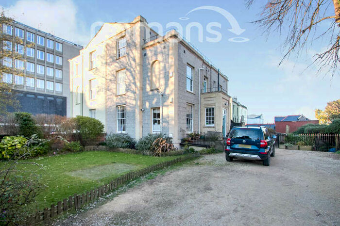 2 Bedroom Apartment To Rent In Gordon Road, Clifton, BS8