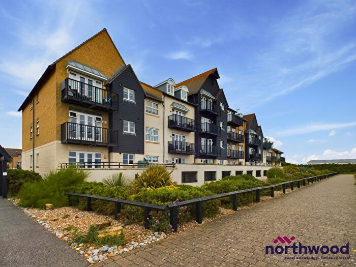 2 Bedroom Flat To Rent In Chatham Green, Sovereign Harbour North, Eastbourne, BN23