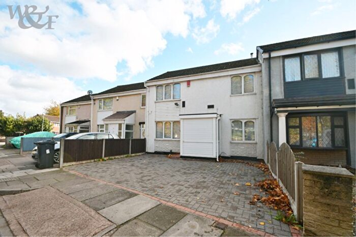 3 Bedroom Terraced House For Sale In Chillinghome Road, Birmingham, B36