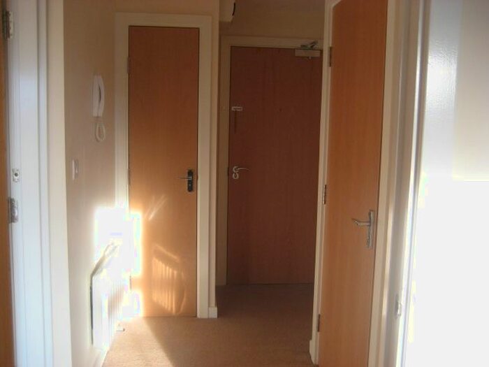 1 Bedroom Flat To Rent In Birkby Close, Hamilton, Leicester, LE5