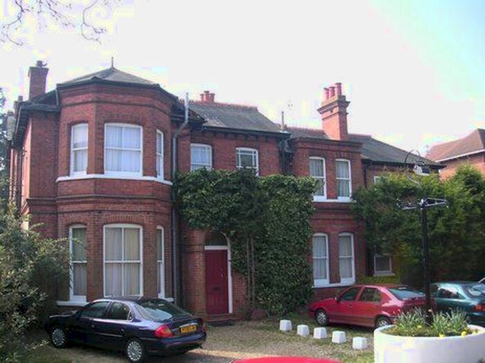 1 Bedroom Flat To Rent In Tilehurst Road, Reading, RG30