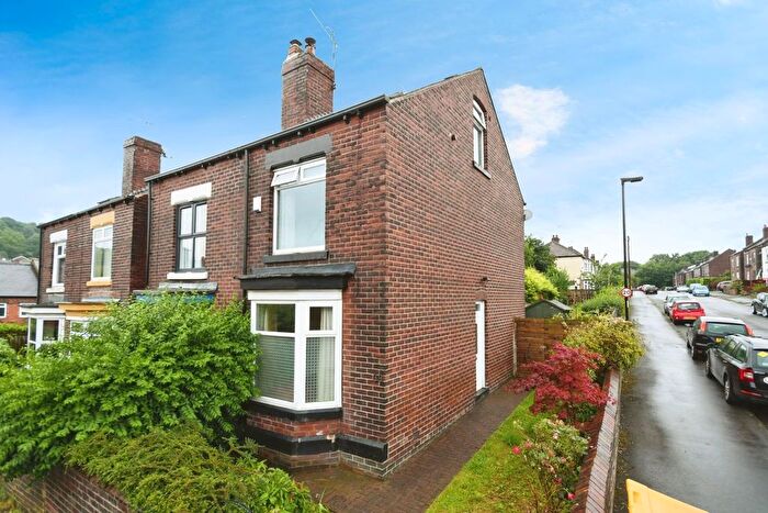 3 Bedroom Semi Detached House To Rent In Firbeck Road, Woodseats, Sheffield, S8