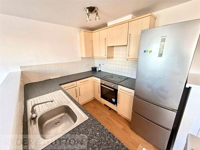 2 Bedroom Apartment To Rent In Silchester Drive, Manchester, Greater Manchester, M40