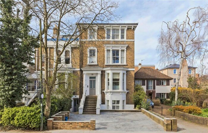 2 Bedroom Flat To Rent In Friars Stile Road, Richmond, TW10