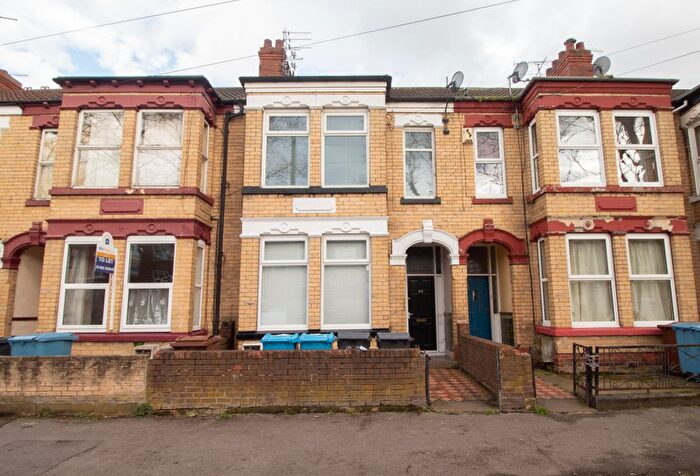 2 Bedroom Flat To Rent In Boulevard, Hull, HU3