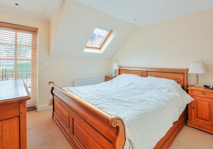 2 Bedroom Apartment To Rent In Trevelyan Place, St. Stephens Hill, St. Albans, Hertfordshire, AL1