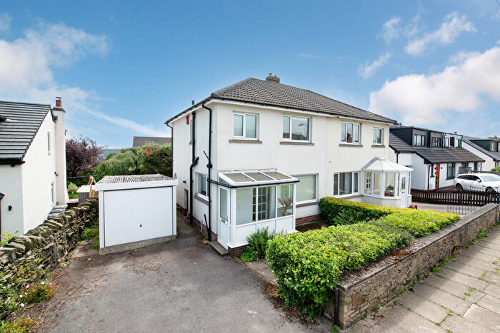 3 Bedroom Semi-Detached House For Sale In Clarendon Road, Eldwick, Bingley, West Yorkshire, BD16