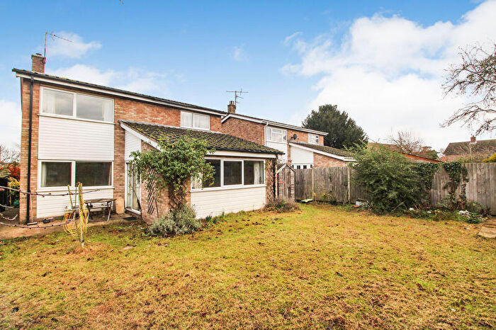 4 Bedroom Detached House For Sale In High Street, Great Barford, MK44