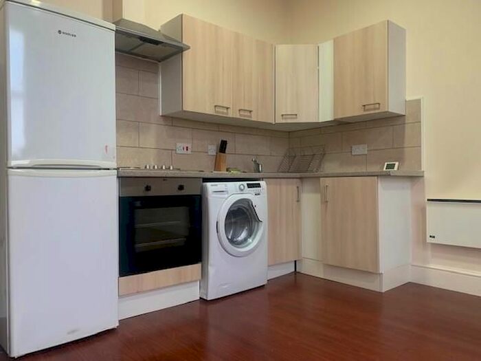 1 Bedroom Flat To Rent In Wellington Street, Garston, Liverpool L19