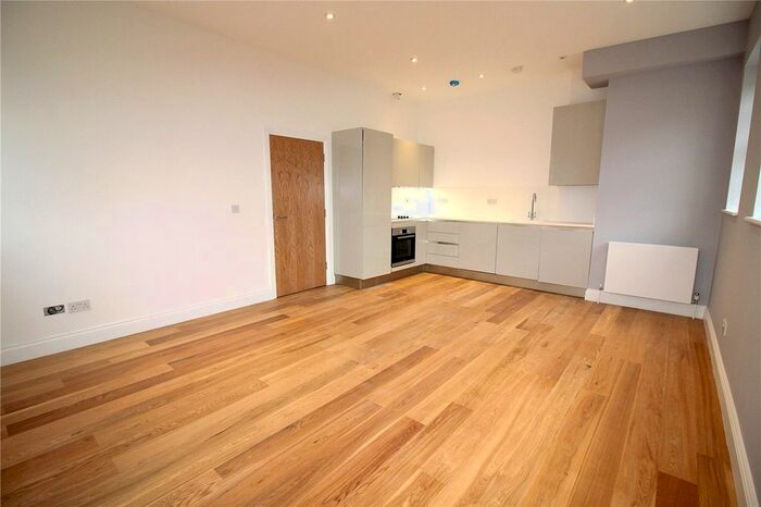 2 Bedroom Flat To Rent In Goldring Court, Goldring Way, Napsbury Park, London Colney, AL2