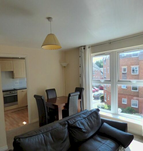 2 Bedroom Flat To Rent In Chain Court, Swindon, SN1