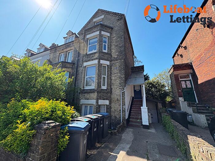 2 Bedroom Flat To Rent In Salisbury Road, Dover, CT16