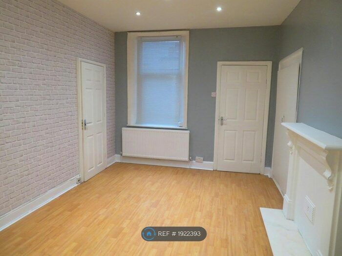 2 Bedroom Flat To Rent In Inskip Terrace, Gateshead, NE8