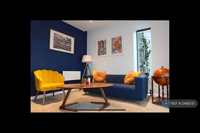 2 Bedroom Flat To Rent In Bury Street, Manchester, M3