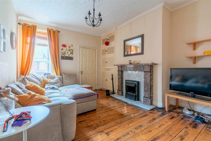 2 Bedroom Flat To Rent In Westbourne Avenue, Saltwell, Gateshead, NE8