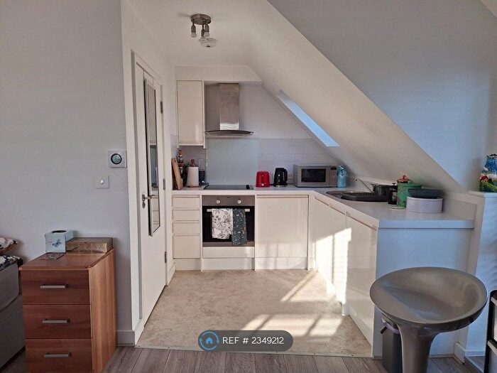 Studio To Rent In Dyke Road, Brighton, BN1