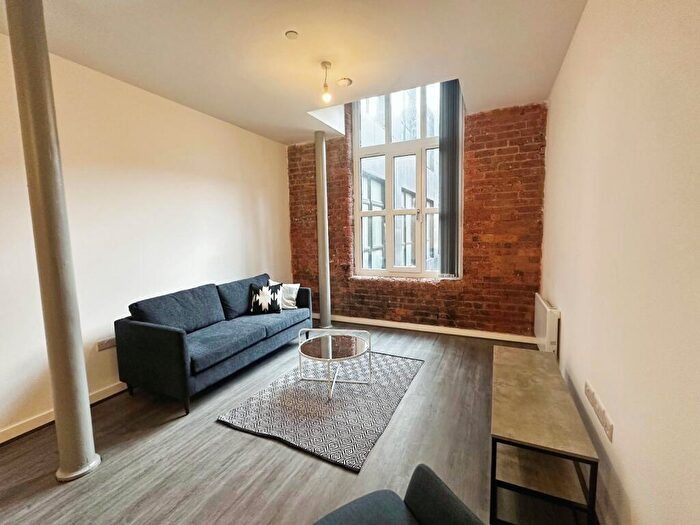 2 Bedroom Flat To Rent In Cotton Gardens, Bolton, Greater Manchester, BL1