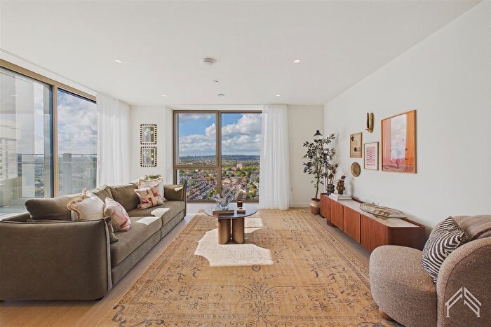 1 Bedroom Flat To Rent In Ferry Island, Heart Of Hale, London, N17