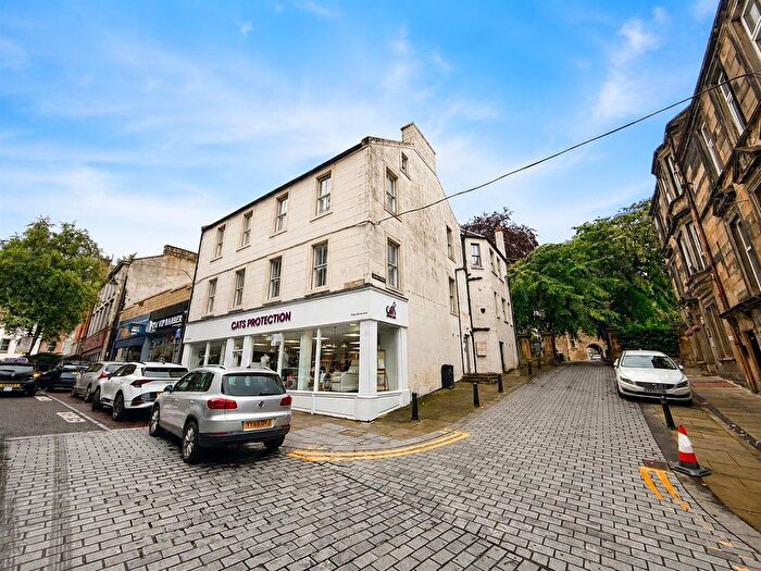 2 Bedroom Flat To Rent In Kirk Wynd, Falkirk, FK1