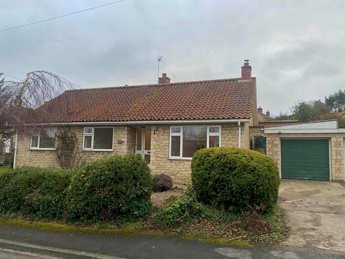 3 Bedroom Detached Bungalow To Rent In Mossburn Drive, Hovingham, York, YO62
