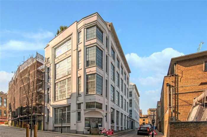 2 Bedroom Apartment To Rent In Summers Street, EC1R