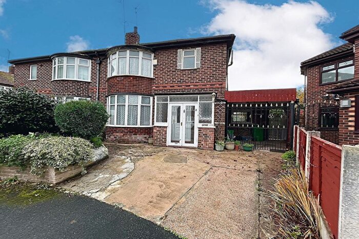 3 Bedroom Semi Detached House For Sale In Avalon Drive, East Didsbury, M20