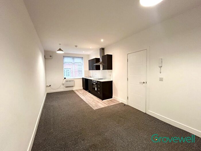 1 Bedroom Flat To Rent In Melbourne House, Grosvenor Street, Stalybridge, SK15