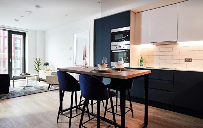 2 Bedroom Apartment For Sale In Oxford Road, Manchester, M1